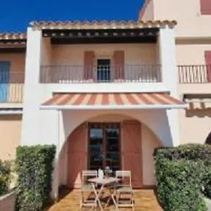 Maison Unique Au Bord De L'eau Sur L'ile De La Marina Holiday home