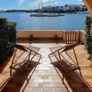 Maison Unique Au Bord De L'eau Sur L'ile De La Marina Saint-Cyprien (Pyrenees-Orientales)
