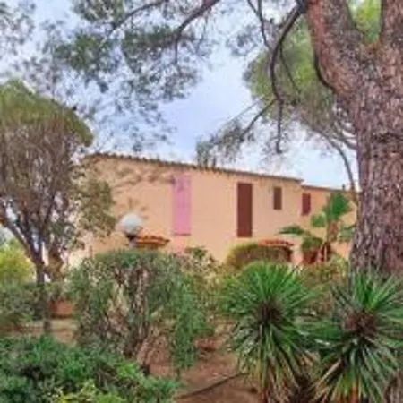 Maison Unique Au Bord De L'eau Sur L'ile De La Marina *